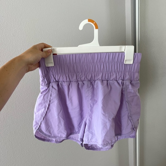 WORKOUT SHORTS - Picture 3 of 7